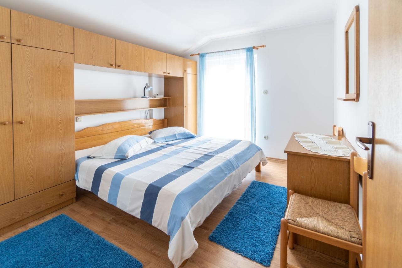 Apartments And Rooms By The Sea Palit, Rab - 5010 Ngoại thất bức ảnh